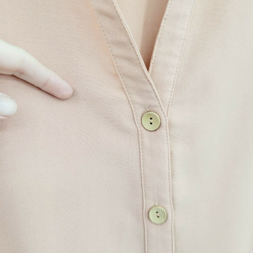 Entro Button-up Tiered Tunic Pink Size L Quarter Sleeve Solid Ruffle Split Neck - Picture 4 of 11